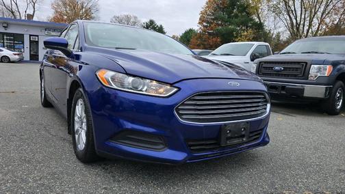 2015 Ford Fusion SE