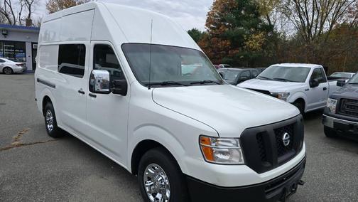 2015 Nissan NV Cargo NV3500 HD S V8