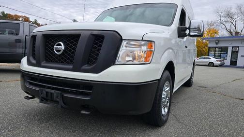 2015 Nissan NV Cargo NV3500 HD S V8