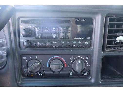 Green 2002 Chevrolet Suburban 1500