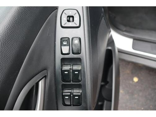 2011 Hyundai TUCSON GLS