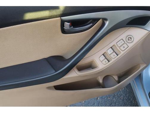 2011 Hyundai ELANTRA Limited