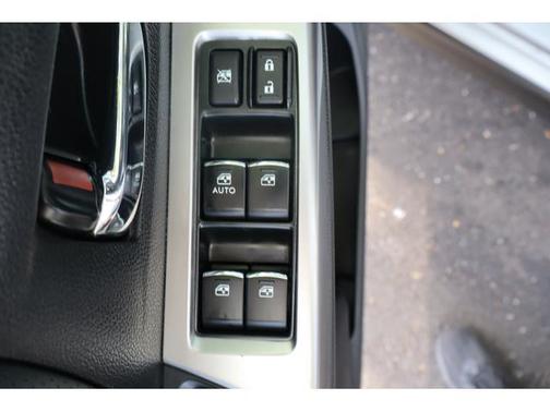 Ice Silver Metallic 2015 Subaru XV Crosstrek Hybrid 2.0i Hybrid Touring