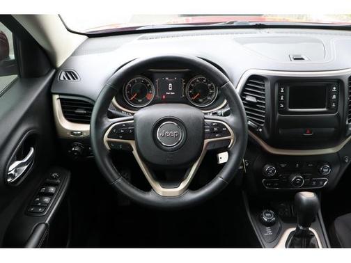 Red 2015 Jeep Cherokee Latitude