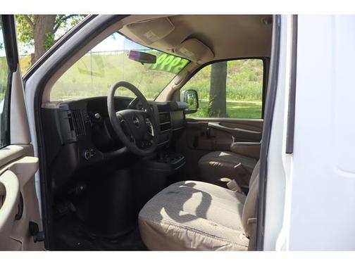 White 2012 GMC Savana 2500 Work Van