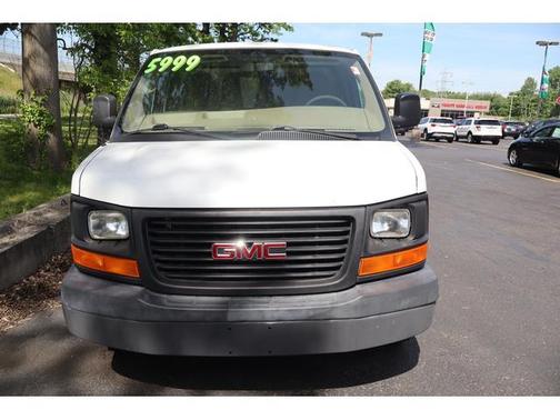 White 2012 GMC Savana 2500 Work Van