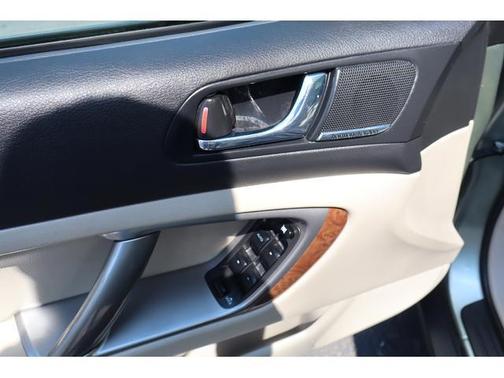 2009 Subaru Outback 2.5i Limited