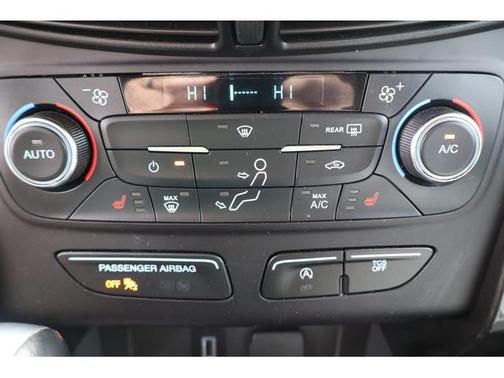 Gray 2017 Ford Escape SE