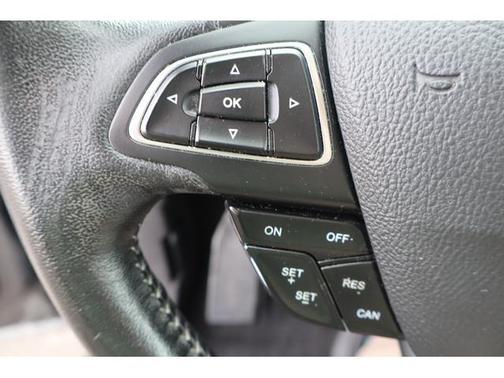 Gray 2017 Ford Escape SE