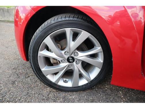 2016 Hyundai Veloster Base