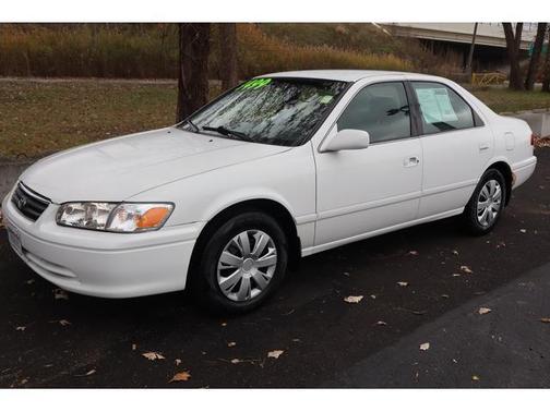 2001 Toyota Camry LE