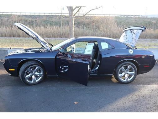 2012 Dodge Challenger SXT