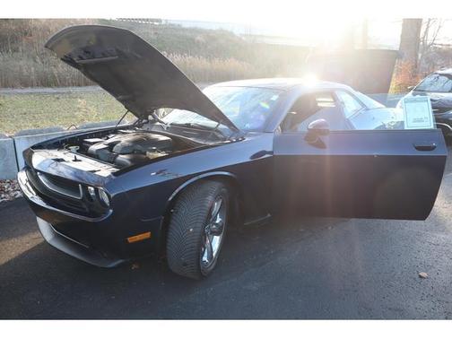 2012 Dodge Challenger SXT