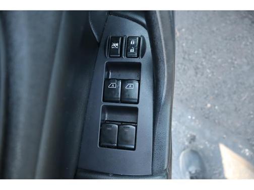 Brilliant Silver 2013 Nissan Maxima SV