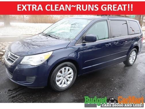 2012 Volkswagen Routan SE