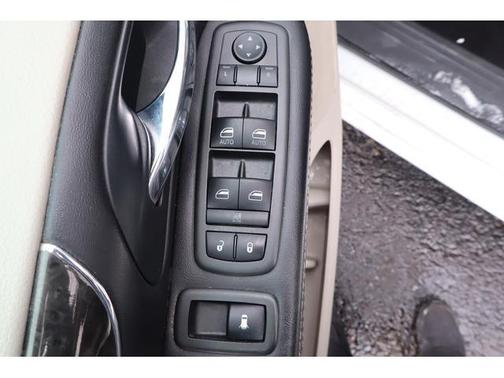 2014 Chrysler Town & Country Touring