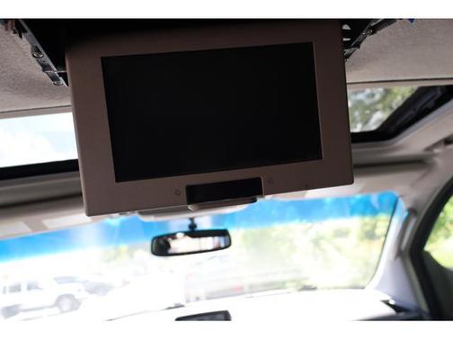 2009 Nissan Titan LE Crew Cab