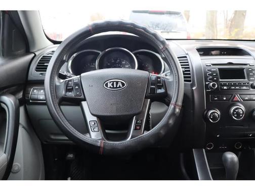 2011 Kia Sorento LX