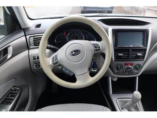 Satin White Pearl 2013 Subaru Forester 2.5X