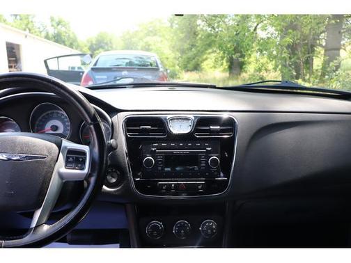 2012 Chrysler 200 Touring