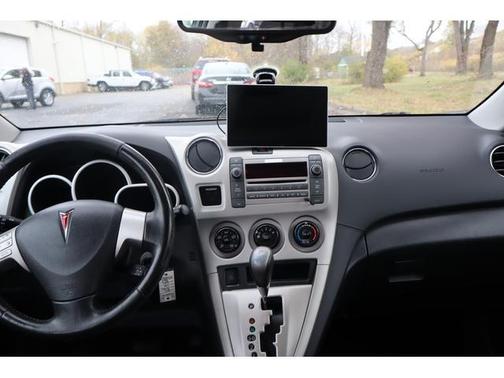 2010 Pontiac Vibe Base