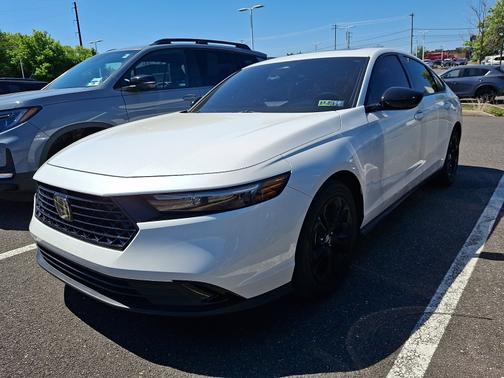 Platinum White Pearl 2025 Honda Accord
