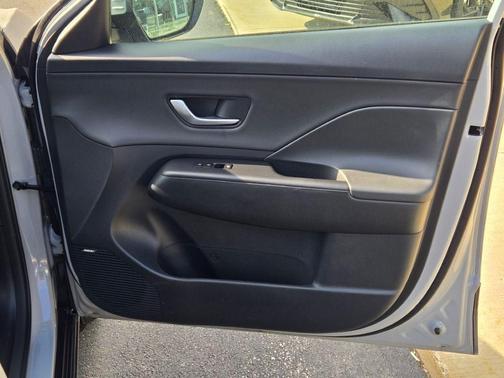 Cyber Gray Metallic 2026 Hyundai KONA Limited