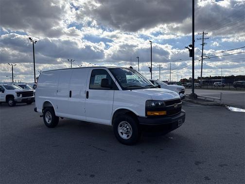 2025 Chevrolet Express 2500 Work Van