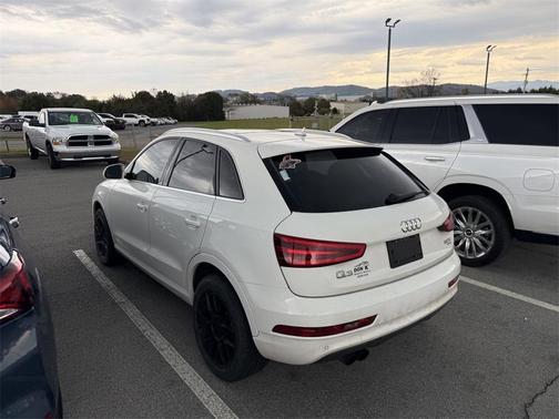 2015 Audi Q3 2.0T Prestige