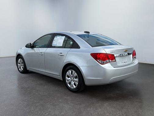 Silver Ice Metallic 2015 Chevrolet Cruze LS