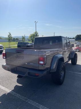 Granite Crystal Metallic Clearcoat 2021 Jeep Gladiator Sport