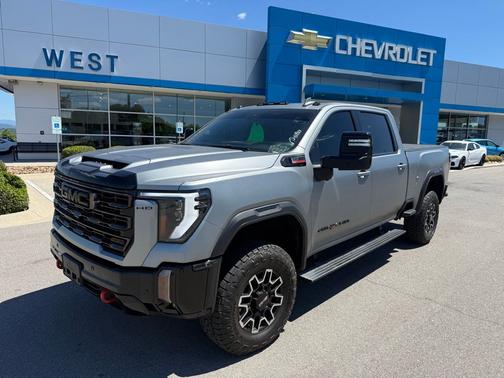 Sterling Metallic 2024 GMC Sierra 2500 AT4X