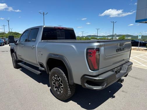 Sterling Metallic 2024 GMC Sierra 2500 AT4X