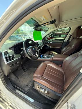 Mineral White Metallic 2020 BMW X7 xDrive40i