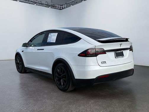 2022 Tesla Model X Base
