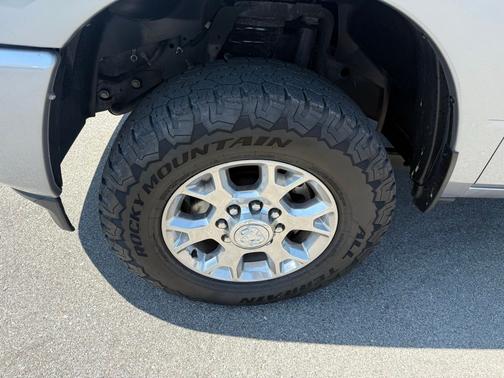 Billet Silver Metallic Clearcoat 2024 RAM 2500 Laramie