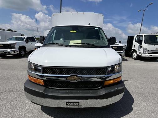 2025 Chevrolet Express 3500 Work Van