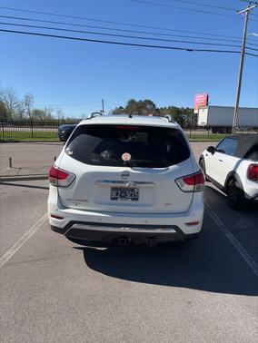 2015 Nissan Pathfinder SL