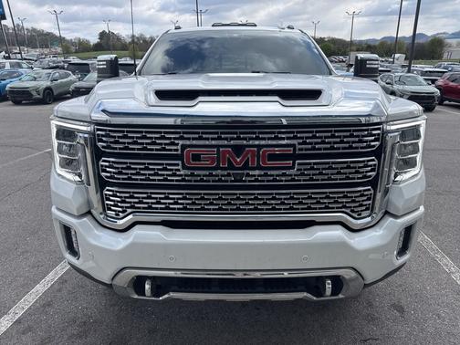 White Frost Tricoat 2023 GMC Sierra 3500 Denali