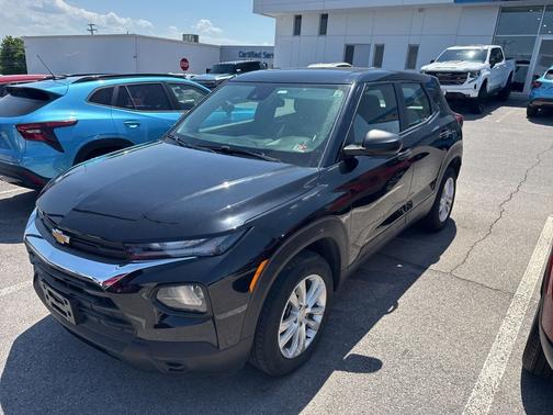 Mosaic Black Metallic 2023 Chevrolet Trailblazer LS