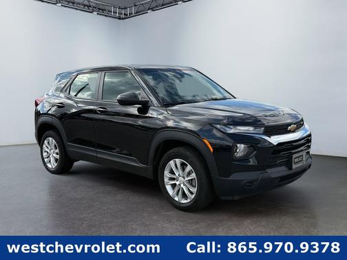 Mosaic Black Metallic 2023 Chevrolet Trailblazer LS