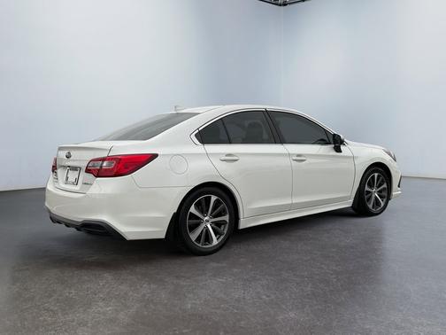 2018 Subaru Legacy 2.5i