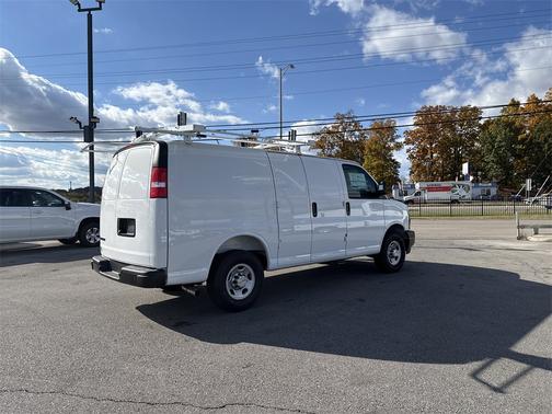 2025 Chevrolet Express 2500 Work Van