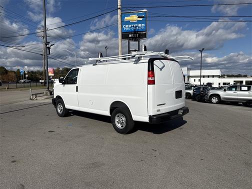 2025 Chevrolet Express 2500 Work Van