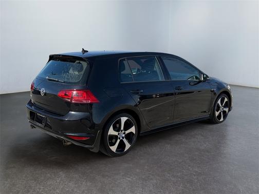 2017 Volkswagen Golf GTI S