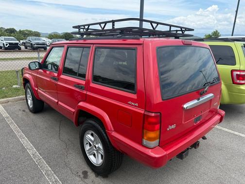 Flame Red Clearcoat 2000 Jeep Cherokee Limited