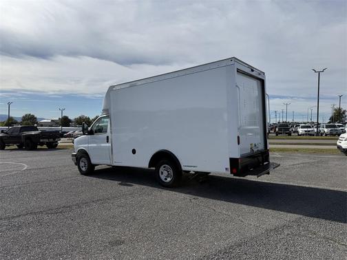 2025 Chevrolet Express 3500 Work Van