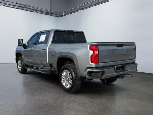2024 Chevrolet Silverado 2500 High Country