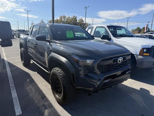 2025 Toyota Tacoma TRD Off-Road