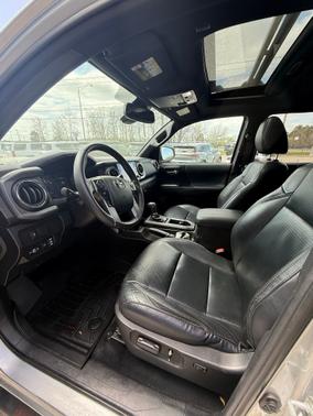 2022 Toyota Tacoma TRD Sport